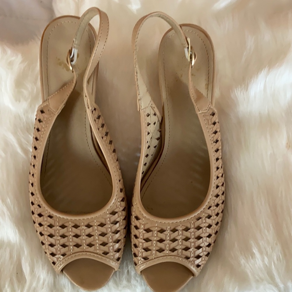Size 11 Tan Flats